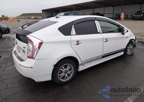 2013 Toyota Prius Three z USA, uszkodzony, nr VIN JTDKN3DU1D0344273